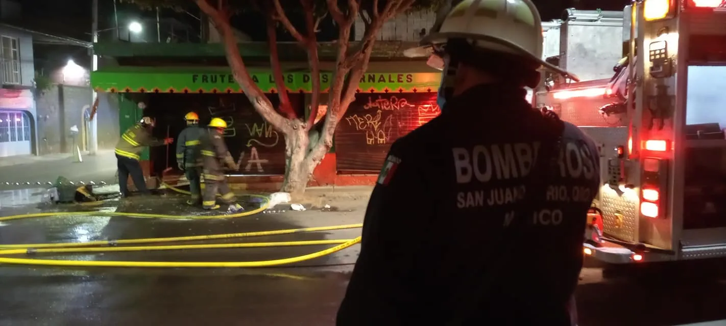 Fuerte incendio en céntrica frutería. 5 1630036471 992 Fuerte incendio en centrica fruteria