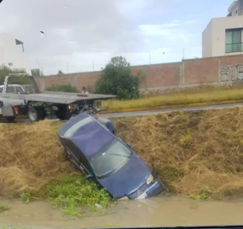 1630248394 679 Aparatoso accidente en canal de Santa Clara