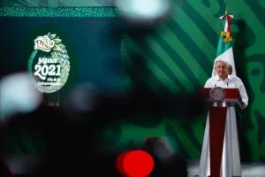 AMLO celebra la asistencia de la poblacion a la consulta ciudadana 2