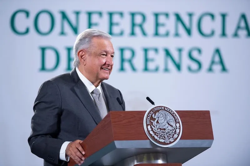 Afirma AMLO que ya se atiende emergencia por huracan Grace