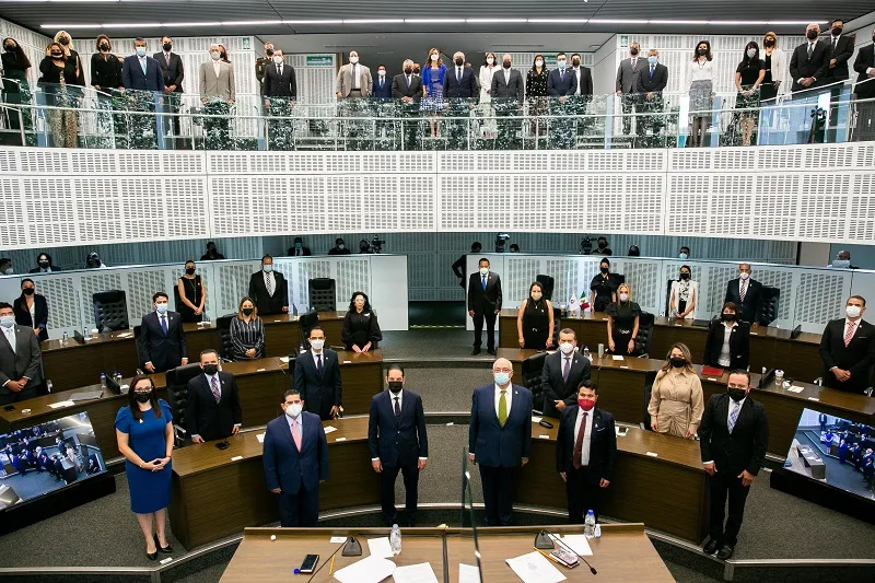 Francisco Dominguez asiste al 3er informe de actividades de la LIX legislatura del estado de QRO 2
