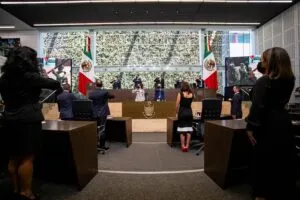 Francisco Dominguez hizo entrega de su 6to informe de gobierno en Queretaro 2