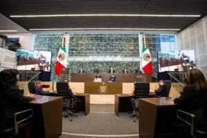 Francisco Dominguez hizo entrega de su 6to informe de gobierno en Queretaro 5