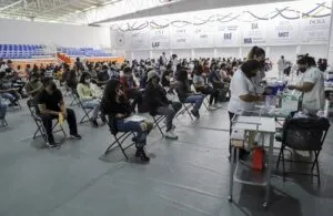 Jornada de Vacunacion para Comunidad UAQ en Centro Universitario 1