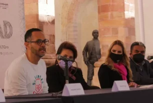 Presentan la Galeria Ciudad en el municipio de El Marques 2