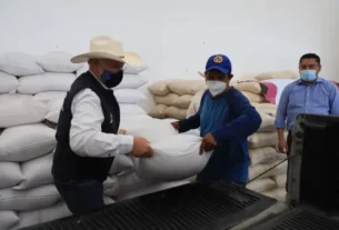 SEDEA entrego apoyos a agricultores de El Marques 2