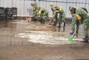 Se inundan instalaciones de vacunación Covid-19.