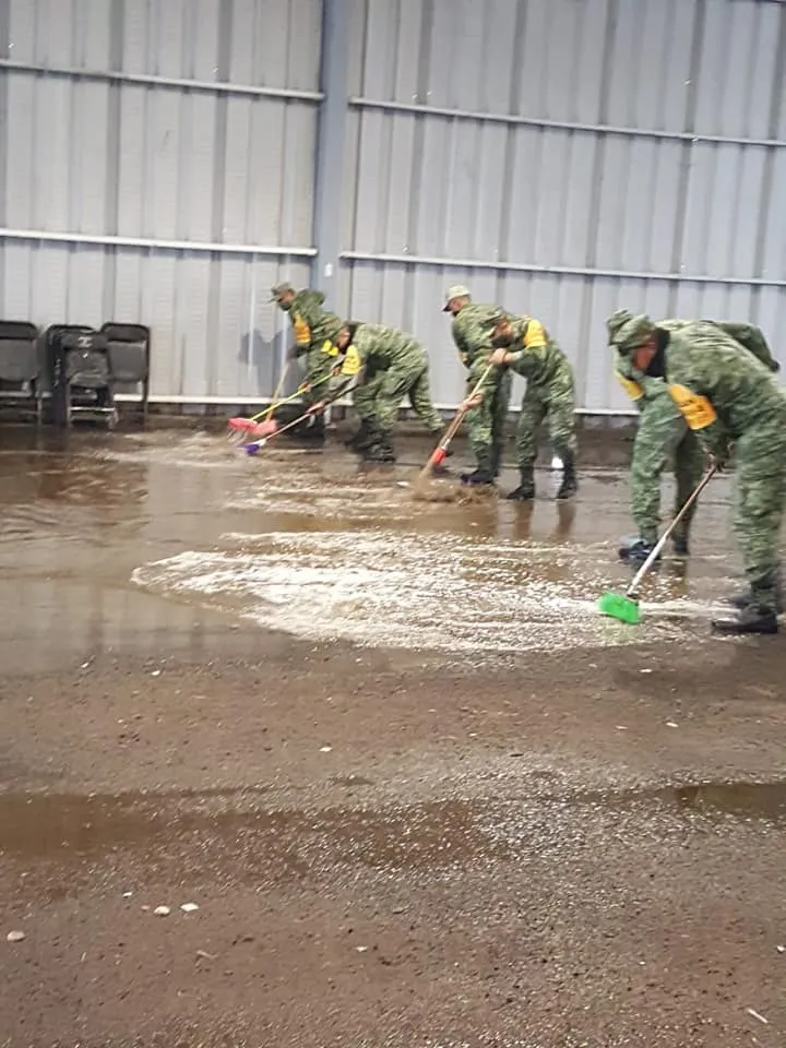 Se inundan instalaciones de vacunacion Covid 19
