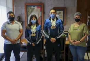 Teresa Garcia Gasca recibe a medallistas del Campeonato Panamericano de Sambo 2021 2
