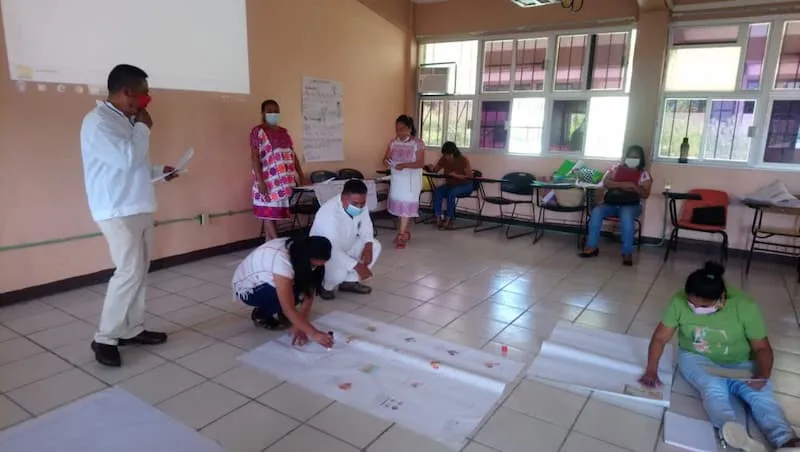 UAQ lleva proyecto a comunidades indigenas para mejorar lectura y escritura de ninos y ninas 2