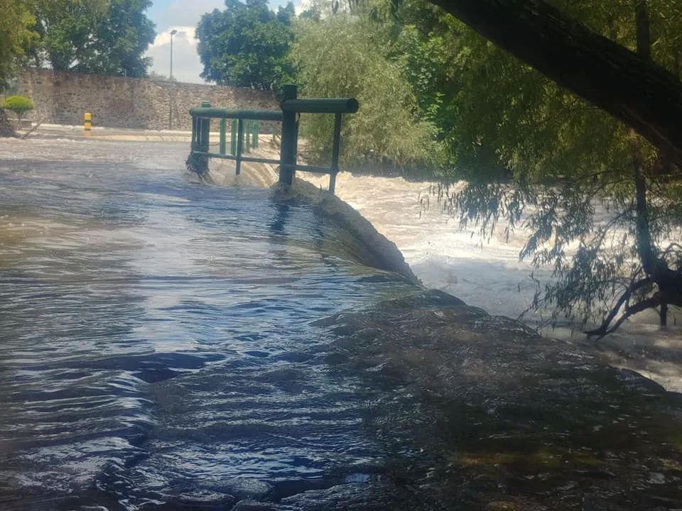 Pánico y miedo provoca crecimiento de Río en la Rueda. 3 1631053537 281 Panico y miedo provoca crecimiento de Rio en la Rueda