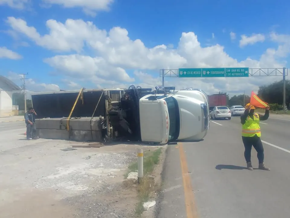 1631394594 998 Aparatoso accidente en la 57