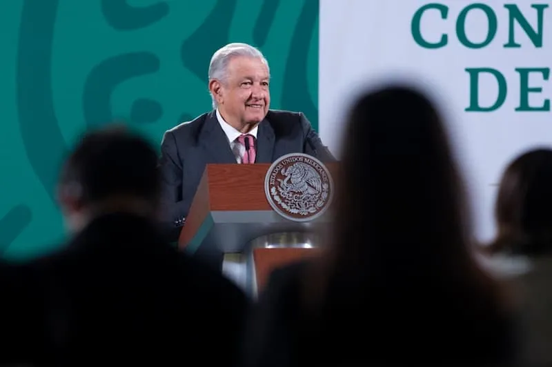 AMLO afirma que continuan labores de auxilio y entrega de apoyos a damnificados por inundaciones 2