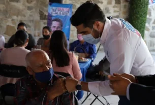 Agustin Dorantes Lambarri visita a simpatizantes de Pedro Escobedo 2