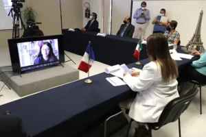 Alumnos de la UTSJR obtienen beca para estudiar en Francia 4 Alumnos de la UTSJR obtienen beca para estudiar en Francia 3