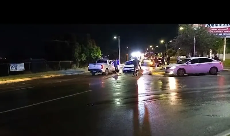 Fiscalia asegura a 3 sujetos en SJR relacionados en un robo de vehiculo 1