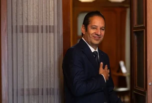 Francisco Dominguez agradece y se despide de su cargo como gobernador del estado de Queretaro 1