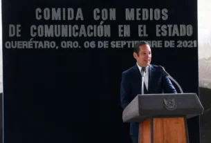 Francisco Dominguez reconoce a medios de comunicacion del estado de QRO 3