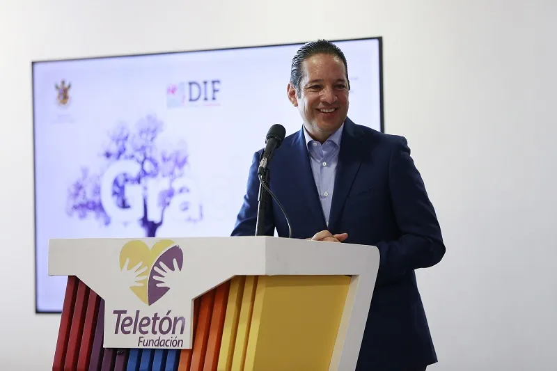 Francisco Dominguez reconoce labor del Hospital Infantil Teleton de Oncologia 3