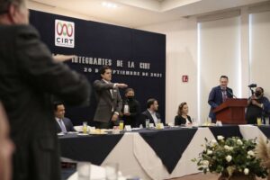 Mauricio Kuri tomó protesta al Consejo Directivo de la CIRT Querétaro