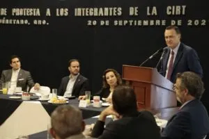 Mauricio Kuri tomo protesta al Consejo Directivo de la CIRT Queretaro 2