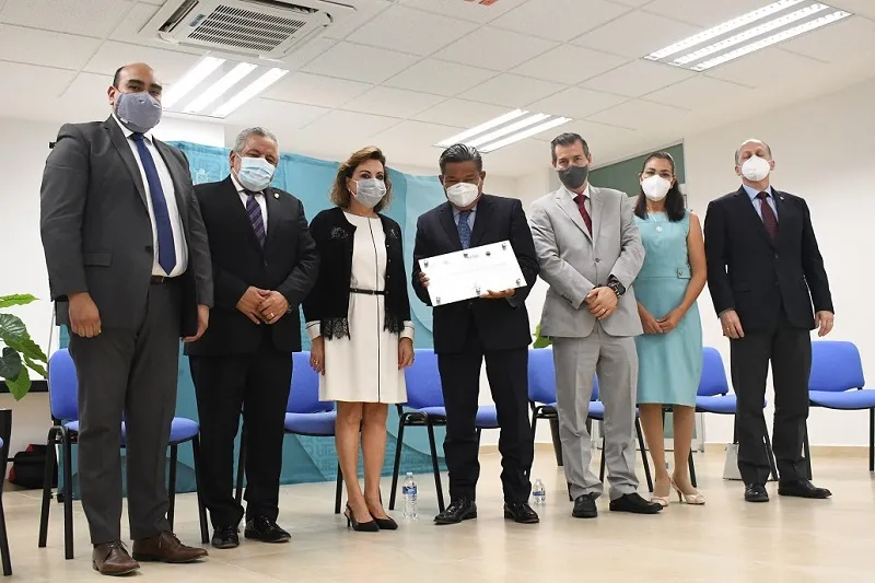 Reconocen trayectoria y logros alcanzados del Secretario de Educacion 1