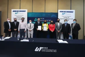 Se fortalecen alianzas entre UTSJR y el Colegio de Ingenieros Civiles de SJR 3 Se fortalecen alianzas entre UTSJR y el Colegio de Ingenieros Civiles de SJR 1