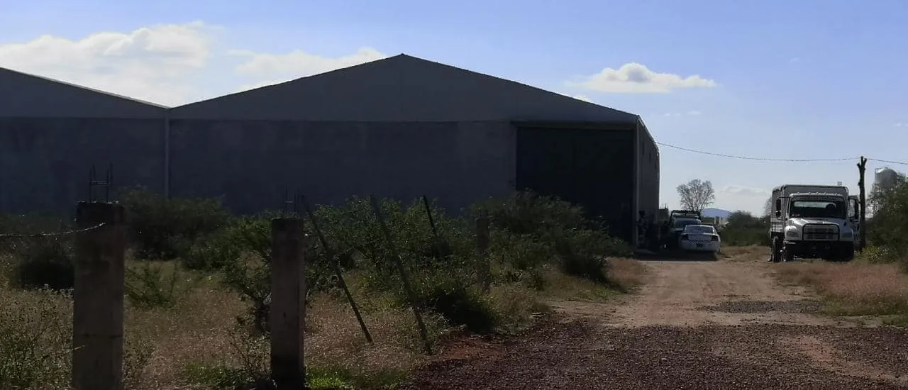 1633647703 794 Asegura GN bodega con presuntos vehiculos robados