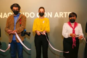 Car Herrera de Kuri inauguró exposición Renaciendo con Arte en Querétaro