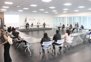 Diputada Laura Dorantes realiza mesa de trabajo con Regidores 2