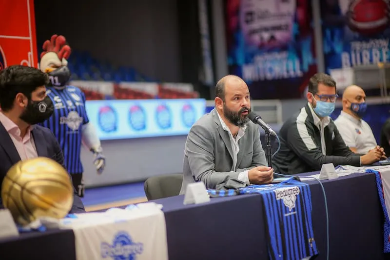 Gallos Blancos y Libertadores de Queretaro suman esfuerzos con DIF Estatal 1