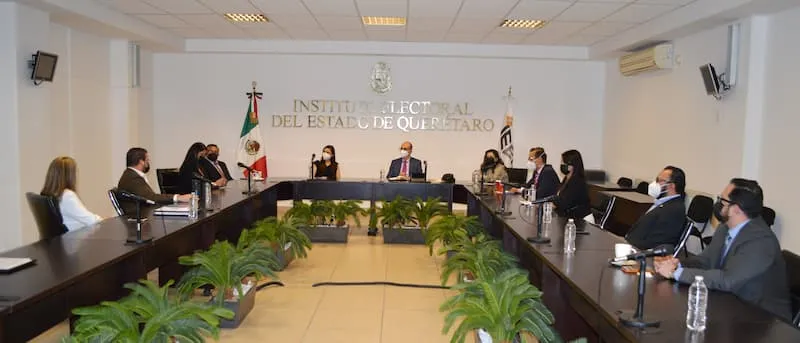IEEQ e INE refrendan colaboracion en favor de Queretaro 1