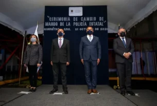 Realizan cambio de mando y presentan a secretario de SSC Queretaro