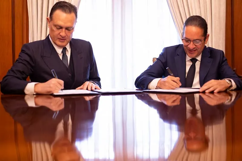 Se firma acta de entrega recepcion Mauricio Kuri asume cargo de gobernador del estado de QRO 2