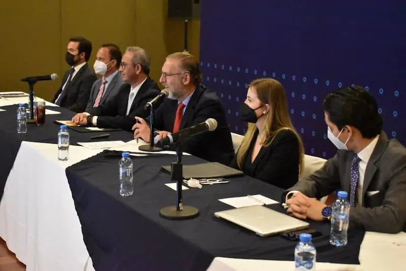 Titular de SEDESU se reunio con presidentes de camaras y clusters de QRO 1