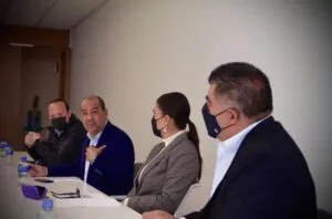 -Política-Diputado Juan Guevara en reunión con SEDEA y Marcia Solórzano 2 Diputado Juan Guevara en reunión con SEDEA y Marcia Solórzano