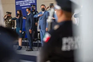 Mauricio Kuri acude al pase de revista de personal policial del estado de Querétaro 2 Mauricio Kuri acude al pase de revista de personal policial del estado de Querétaro
