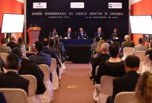 Mauricio Kuri asiste a reunion del Consejo Directivo de COPARMEX Queretaro