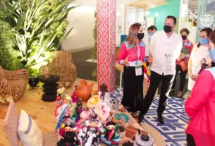 Mauricio Kuri inauguro stand de Queretaro en el Tianguis Turistico 2021