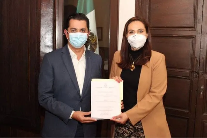 Nombran a Enrique Gerardo Sosa Gutierrez como nuevo rector de la UNAQ
