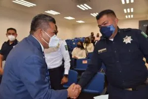 UTEQ eválua a finalistas del Premio al Policía del Año 2021 2 UTEQ eválua a finalistas del Premio al Policía del Año 2021