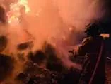 ATIENDE MUNICIPIO DE SJR INCENDIOS Y EMERGENCIAS 4 May be an image of 1 person, standing, fire and outdoors