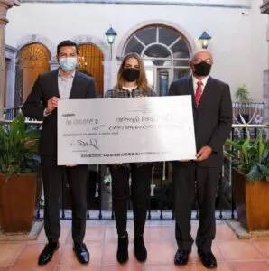DIF Estatal de Querétaro recibió donativo de 590 mil pesos por la empresa Brose