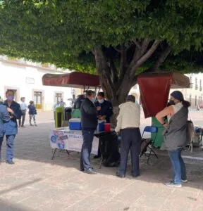 Al momento se han aplicado 234 mil 47 dosis de vacuna contra Influenza en el Estado de Querétaro 3 Al momento se han aplicado 234 mil 47 dosis de vacuna contra Influenza en el Estado de Querétaro