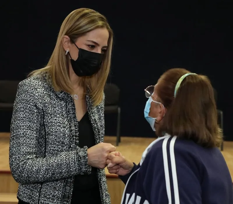 Car Herrera de Kuri asistio a Foro Estatal para Personas Adultas Mayores en Queretaro 2