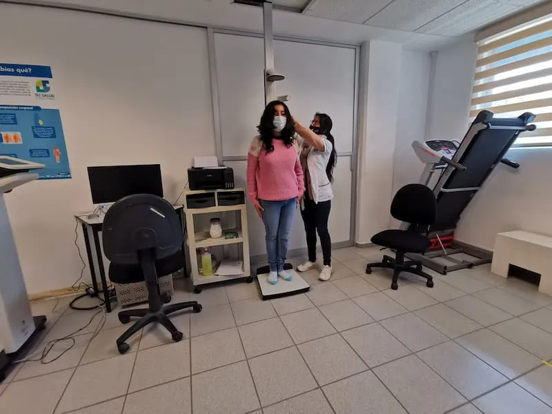 Clinica de Nutricion UAQ recomienda moderarse durante cenas decembrinas 1