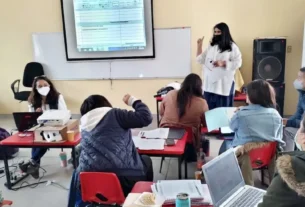 Docentes de educacion basica en Queretaro participan en 2da sesion ordinaria del CTE 1