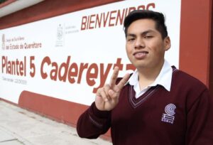 Estudiante del COBAQ consigue medalla de plata en XIV Olimpiada Mexicana de Historia