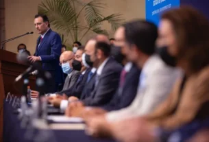 Mauricio Kuri encabeza 1ra Sesion del Consejo de Mejora Regulatoria del Estado de Queretaro 2