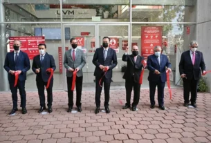 Mauricio Kuri encabeza celebracion del 61 aniversario de la UVM 2